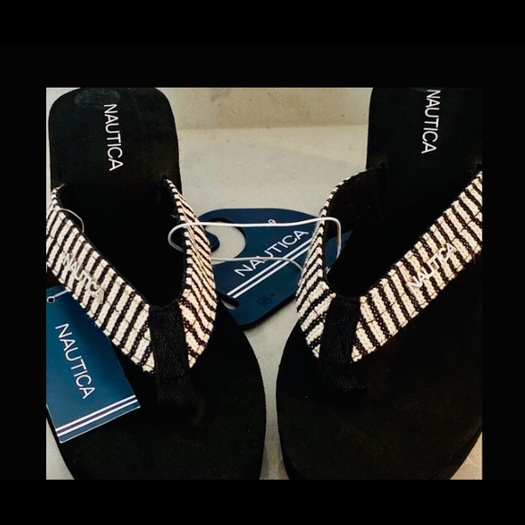 New•Nautica wedge flip flops. Great neutral designs and Colours. High quality - Picture 4 of 5